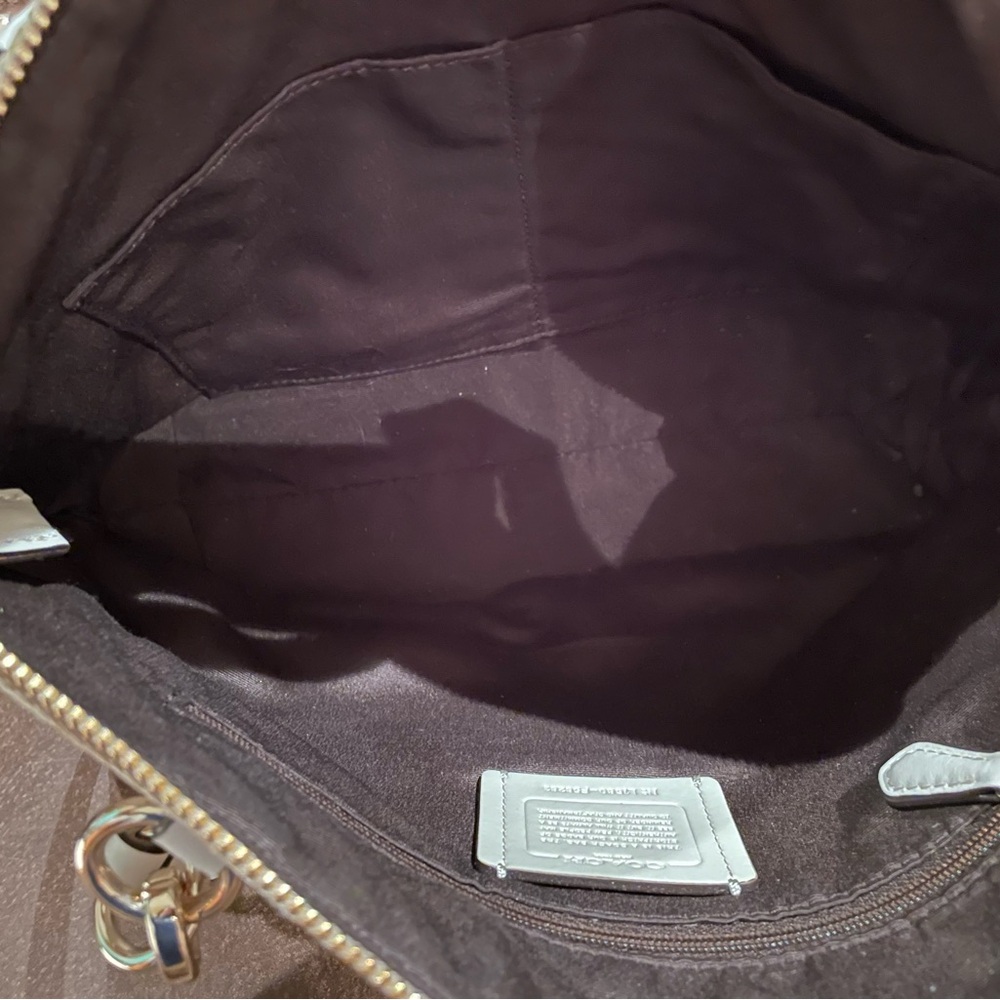 Coach Cream Signature Purse - Picture 4 of 7